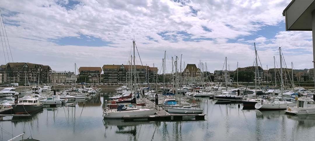 Le Loft-Boat Apartment Deauville Luaran gambar